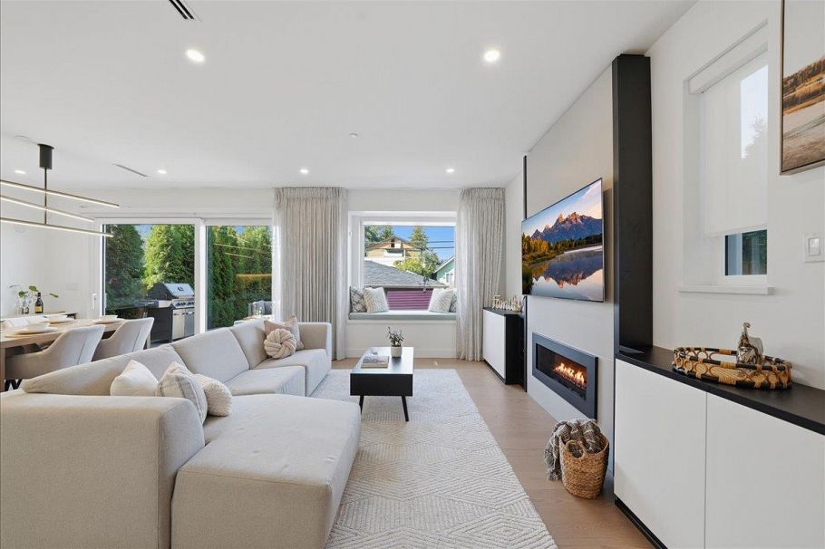 2137 E 2nd Avenue Vancouver, BC - 8
