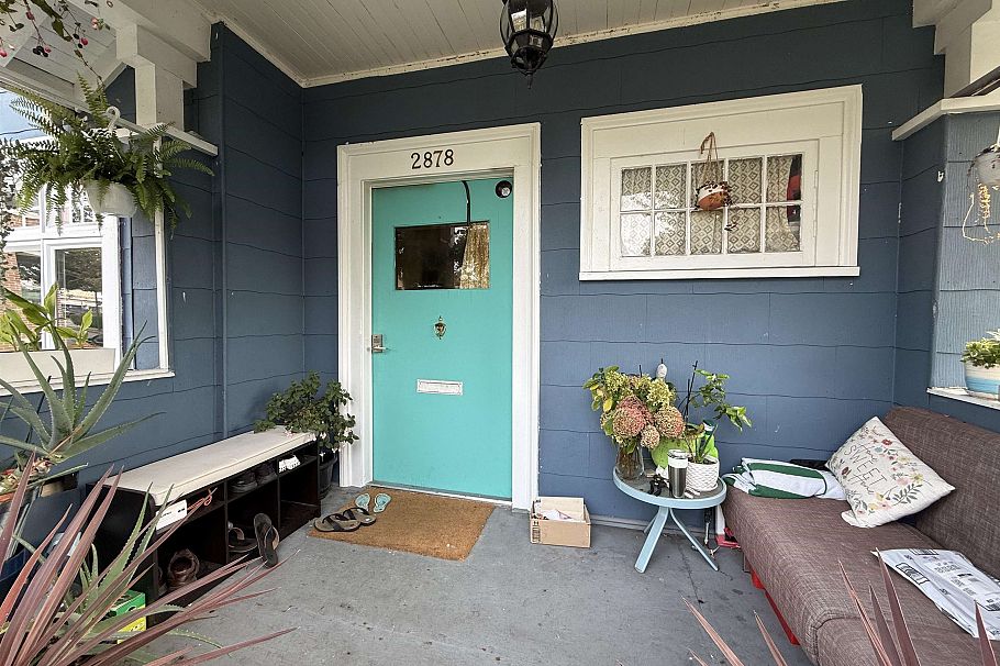 2878 E 2nd Avenue Vancouver, BC - 6