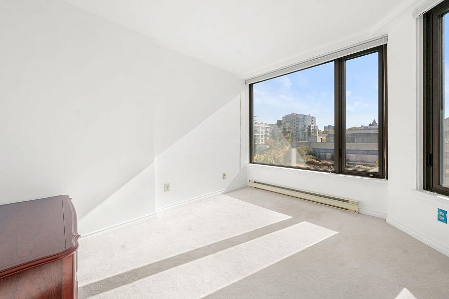 703 2201 Pine Street Vancouver, BC - 12