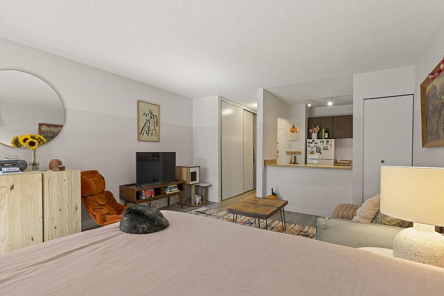 216 1545 E 2nd Avenue Vancouver, BC - 17
