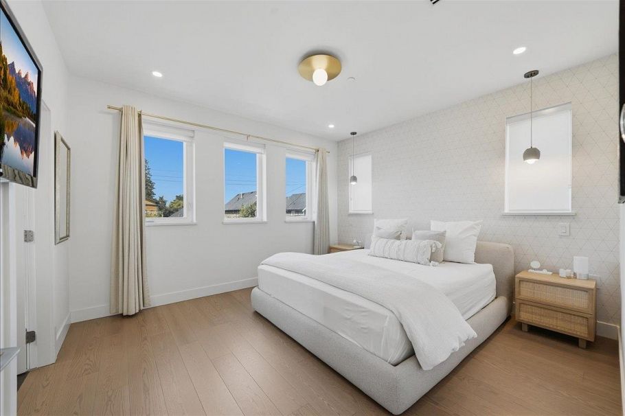 2137 E 2nd Avenue Vancouver, BC - 16