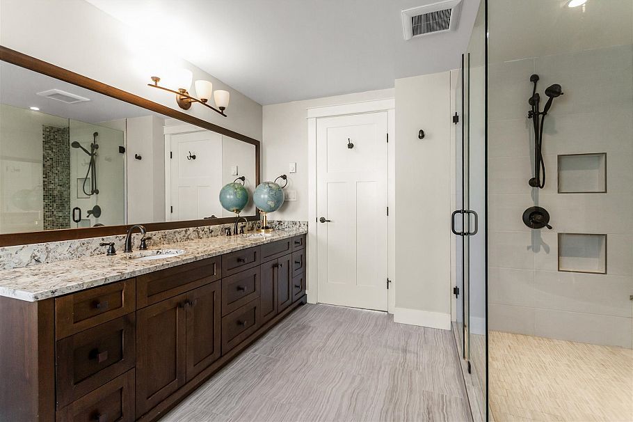PH 1403 Beach Avenue Vancouver, BC - 17