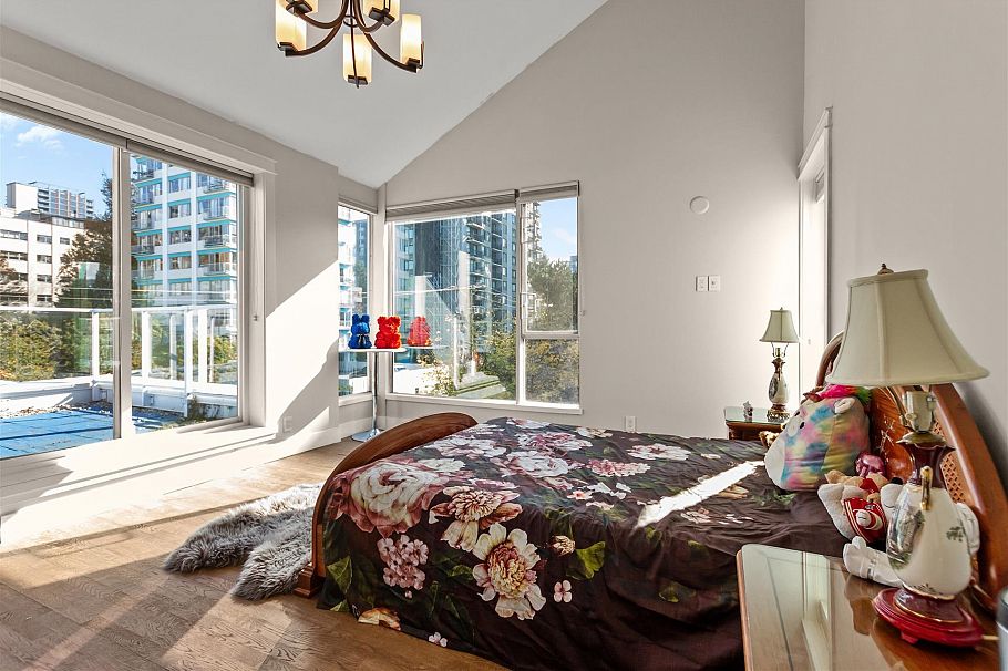 PH 1403 Beach Avenue Vancouver, BC - 21