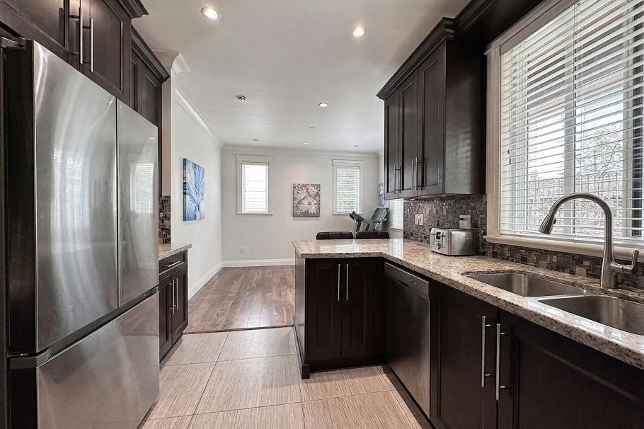 1436 Bewicke Avenue North Vancouver, BC - 7