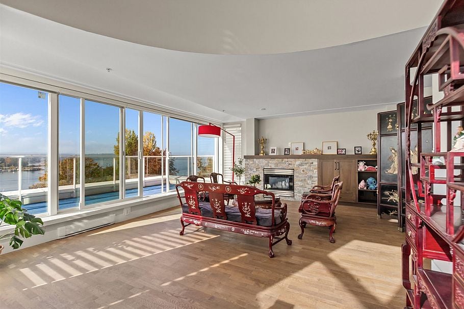 PH 1403 Beach Avenue Vancouver, BC - 2