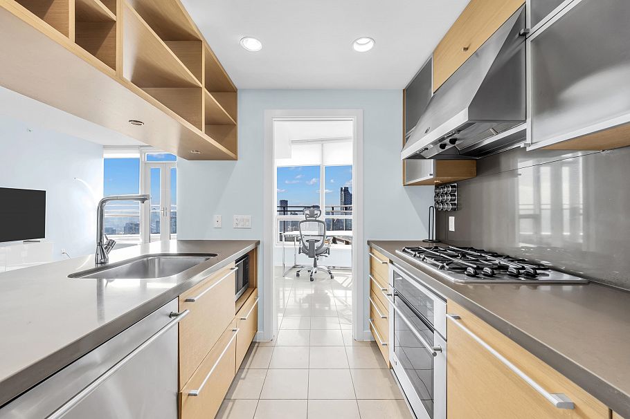 3505 833 Seymour Street Vancouver, BC - 5