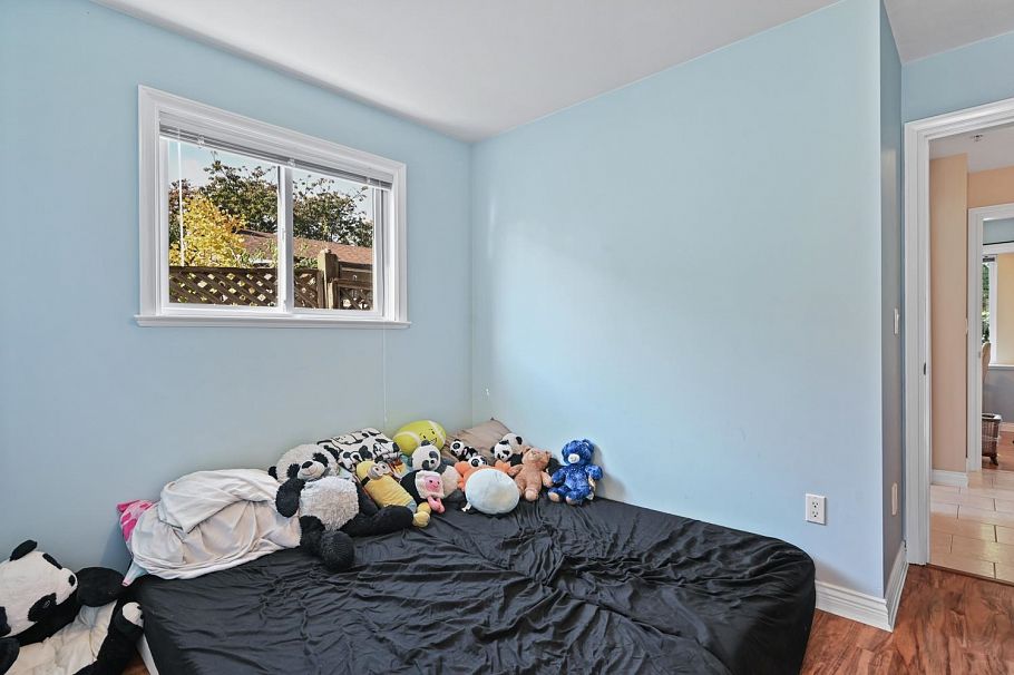 2410 E 19th Avenue Vancouver, BC - 16
