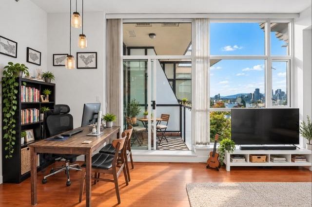 418 2515 Ontario Street Vancouver, BC - 4