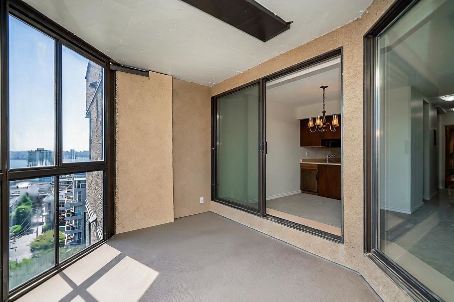 801 444 Lonsdale Avenue North Vancouver, BC - 11