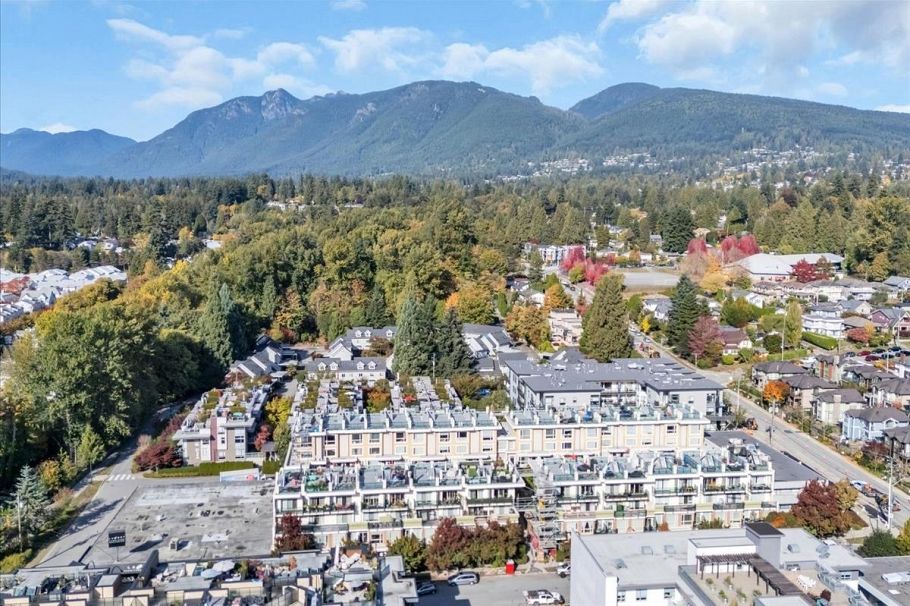 64 728 W 14th Street North Vancouver, BC - 30