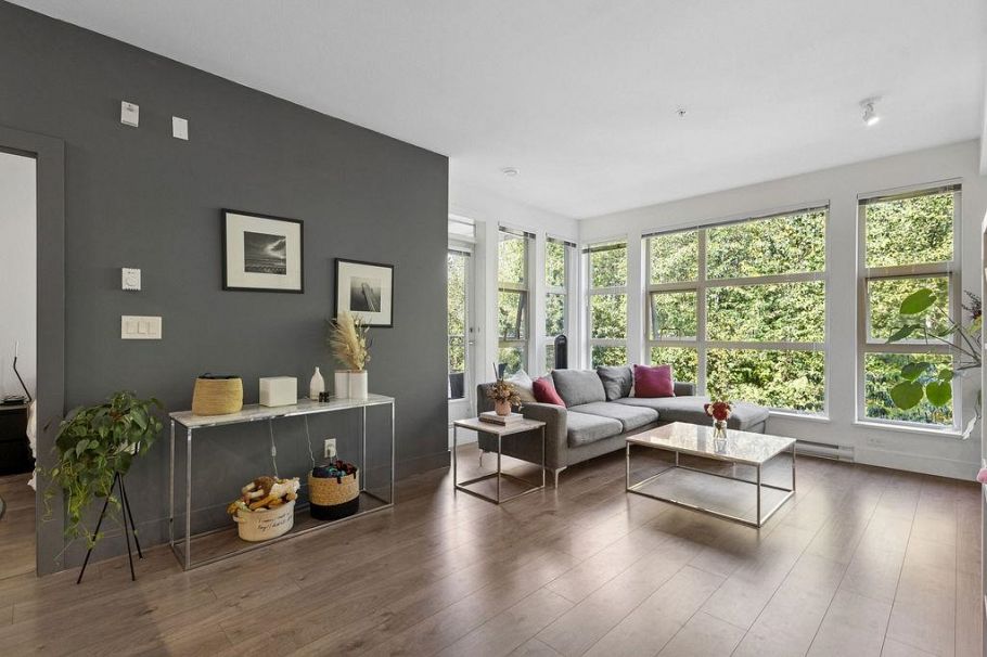 316 3602 Aldercrest Drive North Vancouver, BC - 5