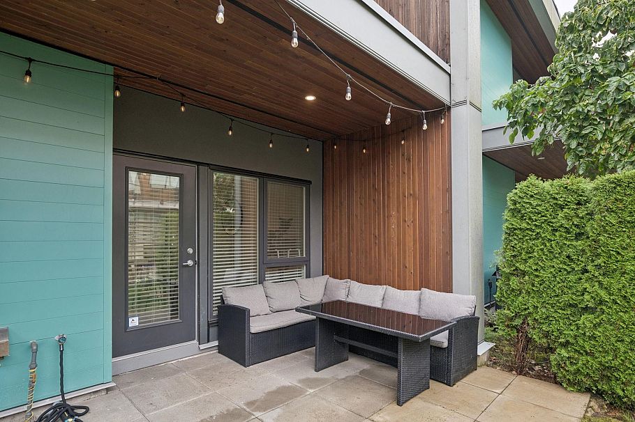 16 3596 Salal Drive North Vancouver, BC - 32