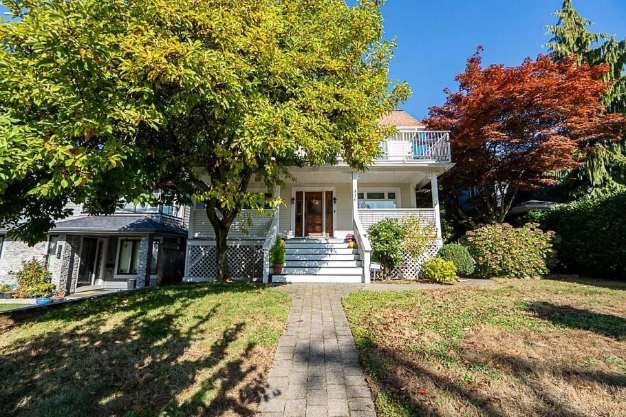 416 W 6th Street North Vancouver, BC - 2
