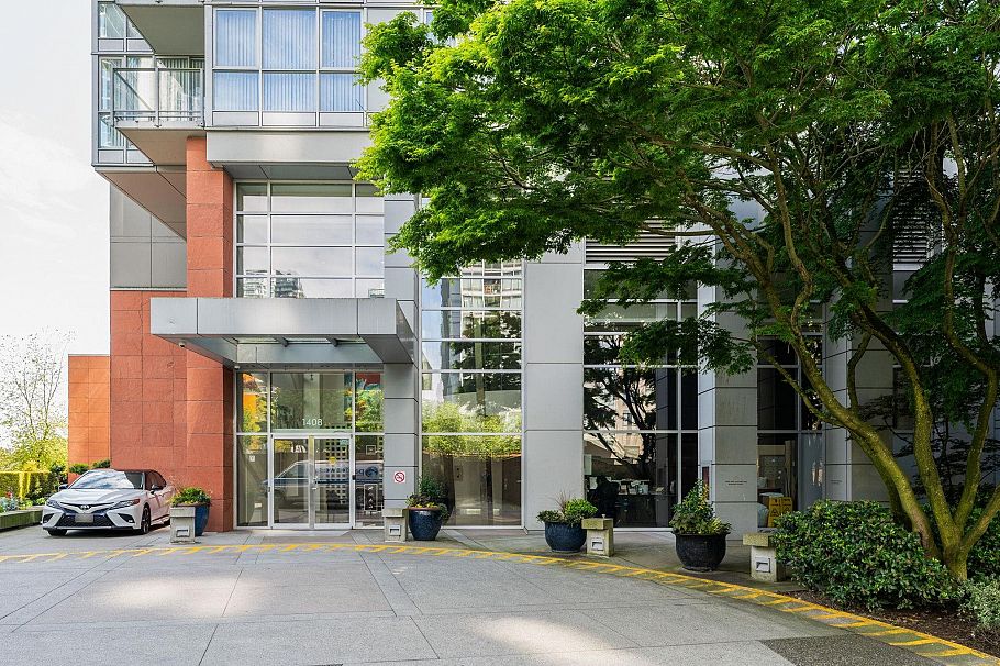 908 1408 Strathmore Mews Vancouver, BC - 2