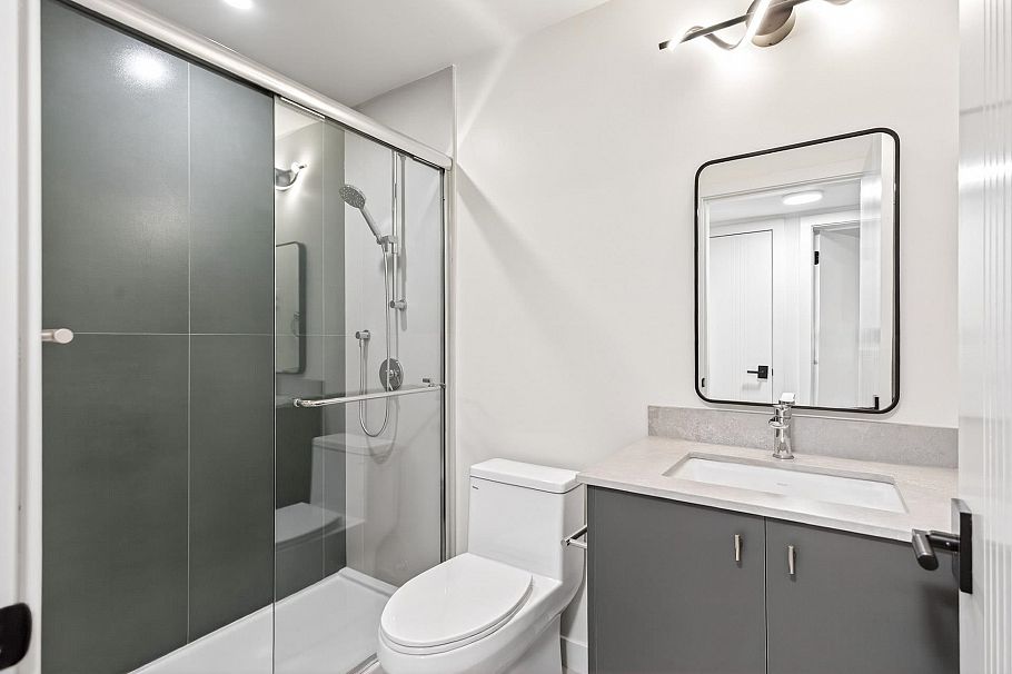 1921 Tatlow Avenue North Vancouver, BC - 35