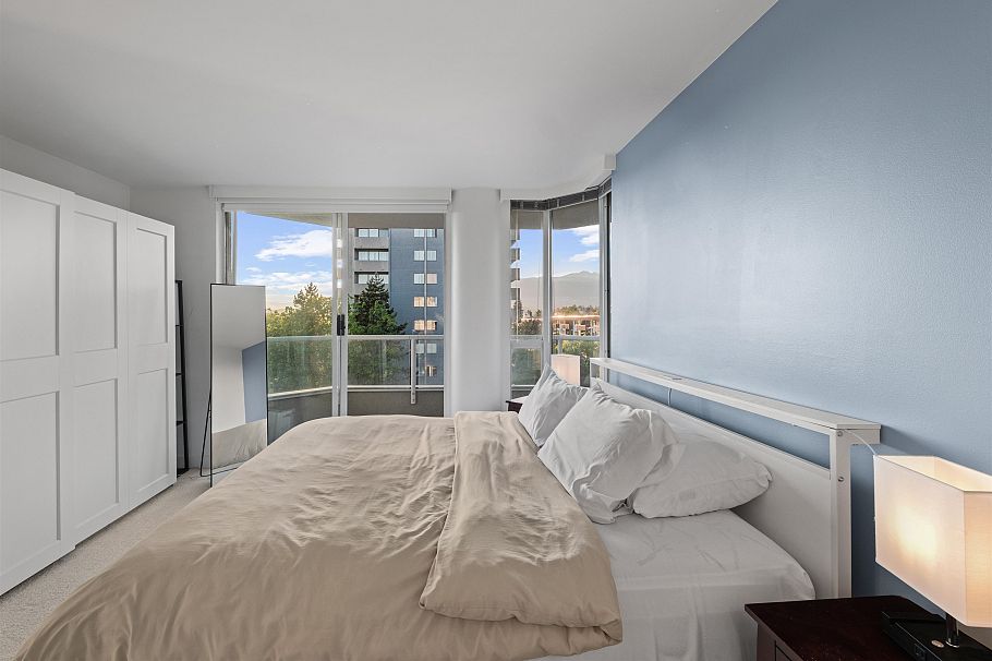 603 408 Lonsdale Avenue North Vancouver, BC - 32