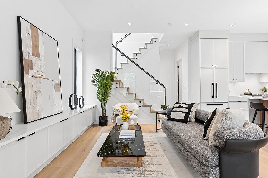 1 1986 E 8th Avenue Vancouver, BC - 5