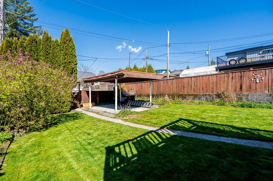 3415 Dundas Street Vancouver, BC - 31