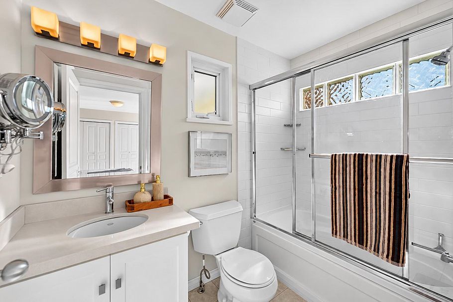 135 E 43rd Avenue Vancouver, BC - 26