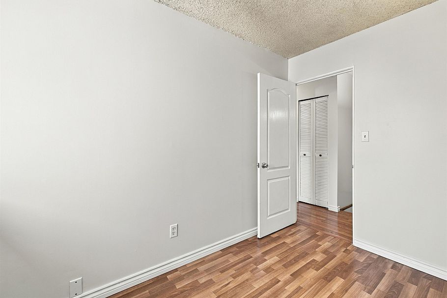 64 3433 E 49th Avenue Vancouver, BC - 17