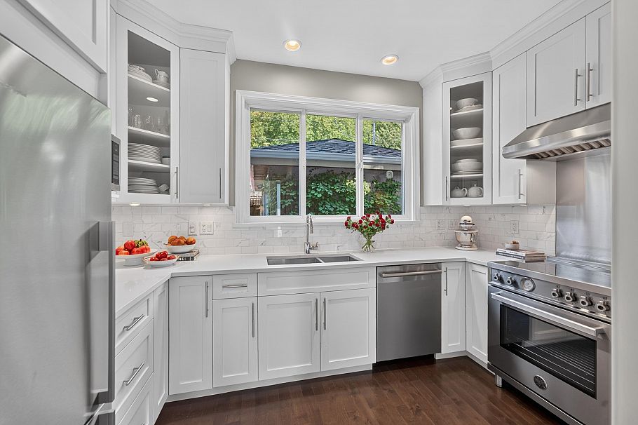 135 E 43rd Avenue Vancouver, BC - 19