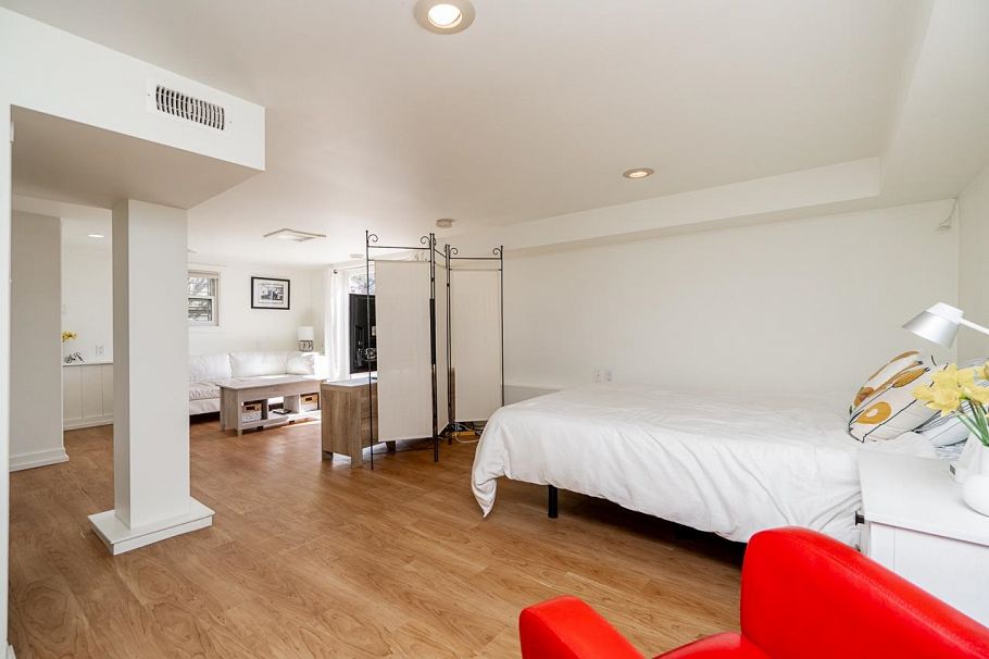 3415 Dundas Street Vancouver, BC - 25