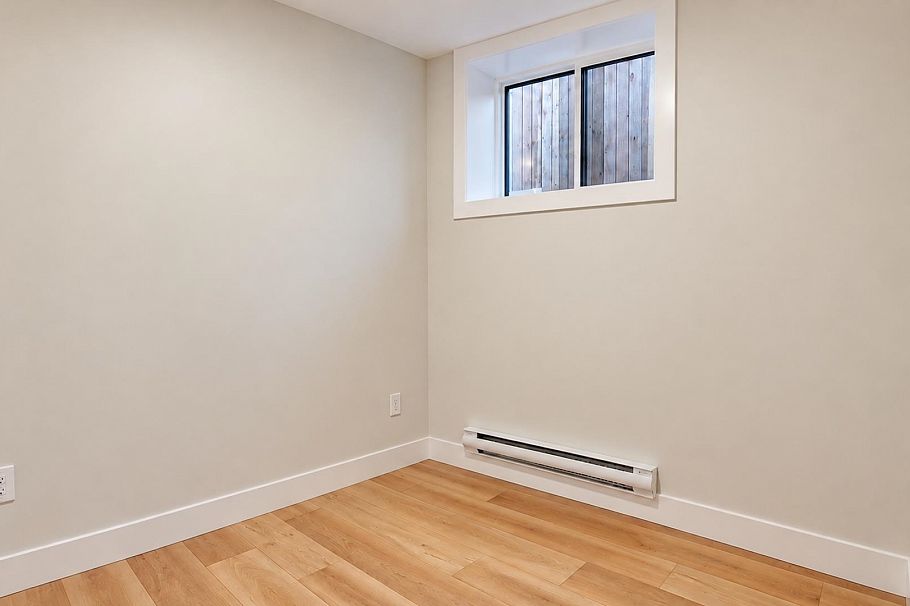 1 746 E 12th Avenue Vancouver, BC - 25