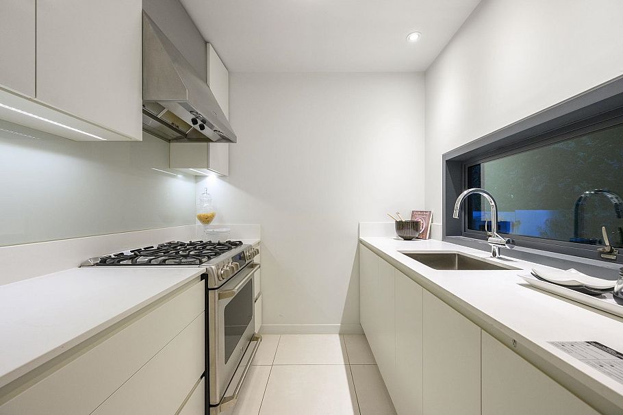 4988 Chancellor Boulevard Vancouver, BC - 9