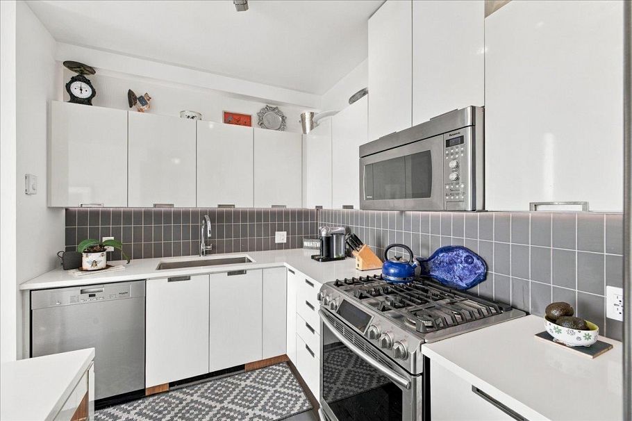 1803 151 W 2nd Street North Vancouver, BC - 11