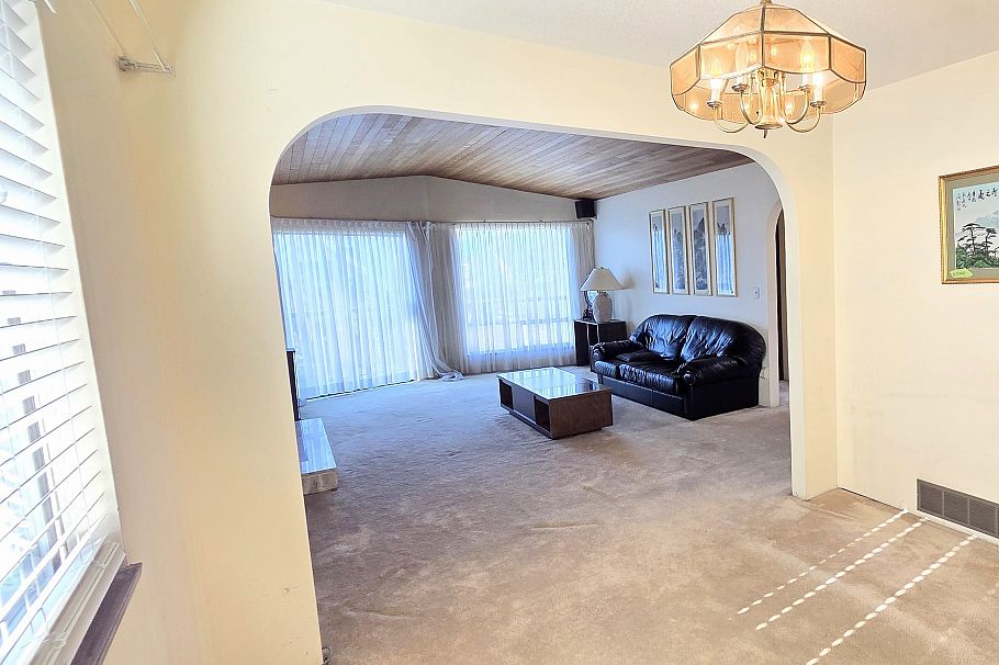 2986 E 3rd Avenue Vancouver, BC - 6