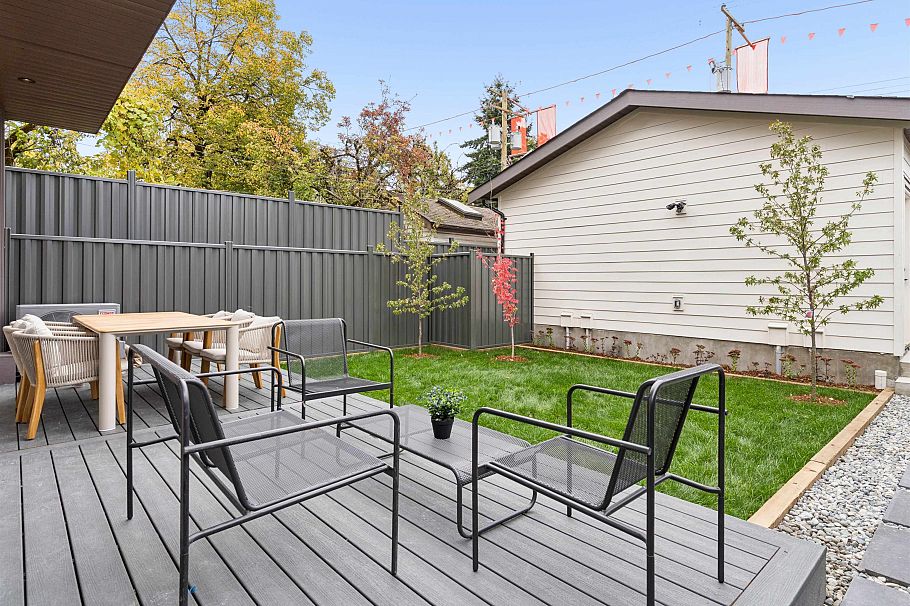 2 1986 E 8th Avenue Vancouver, BC - 31