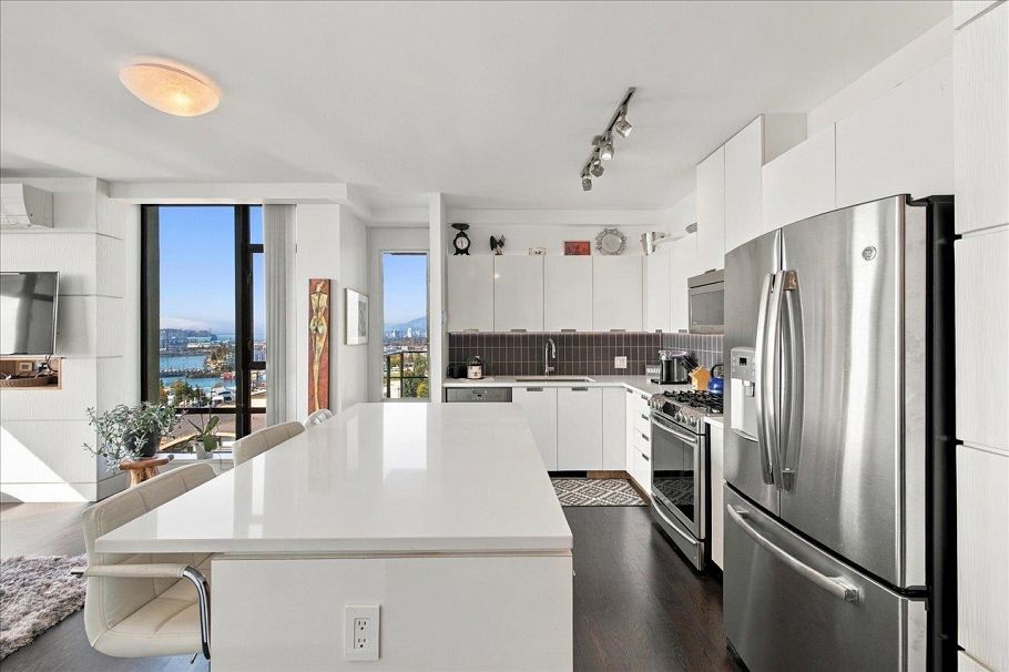 1803 151 W 2nd Street North Vancouver, BC - 10