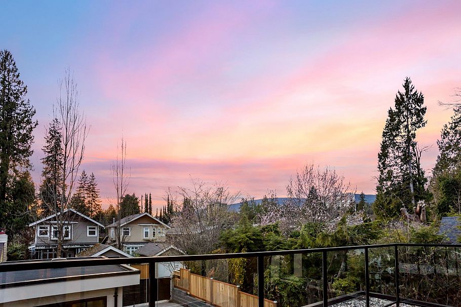 1921 Tatlow Avenue North Vancouver, BC - 29