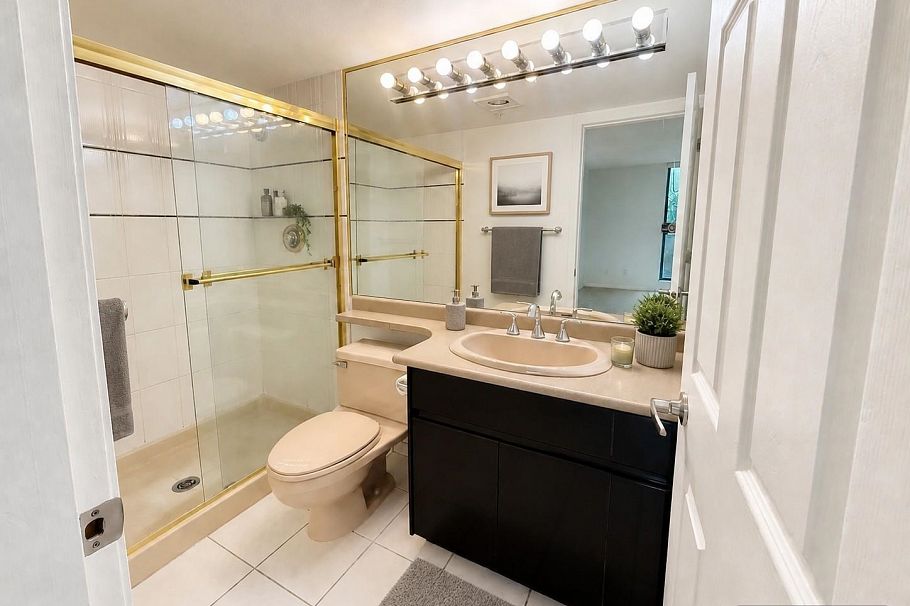 504 1159 Main Street Vancouver, BC - 30