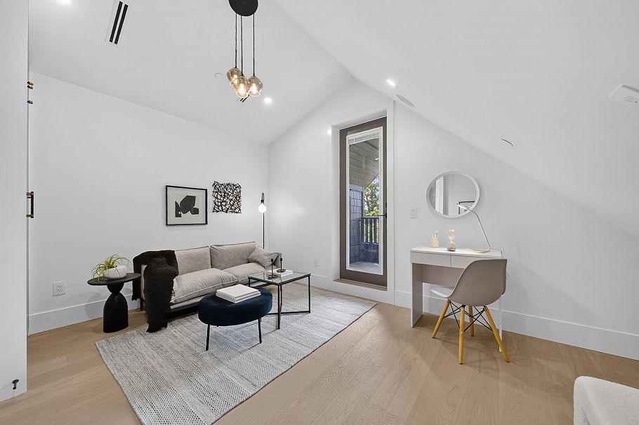 1 847 E 10th Avenue Vancouver, BC - 14
