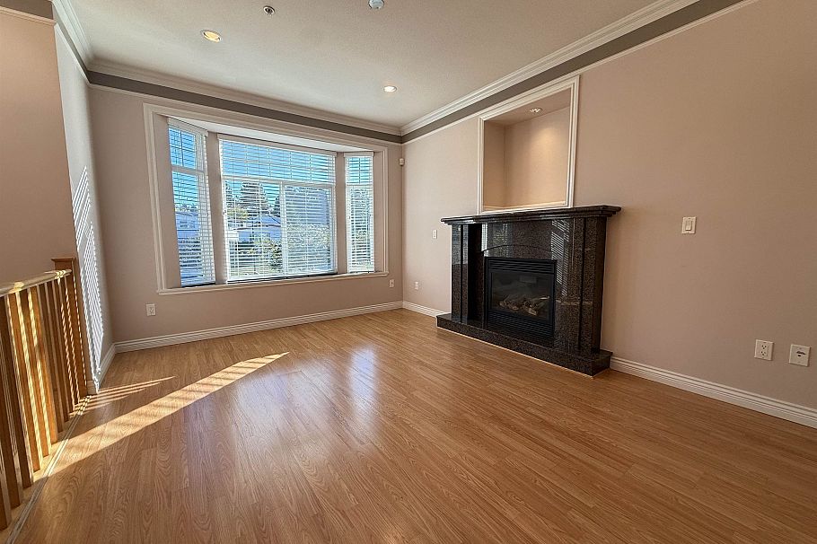 Upper-3021 E 29TH AVENUE, Vancouver BC V5R 1V9 Vancouver, BC - 2