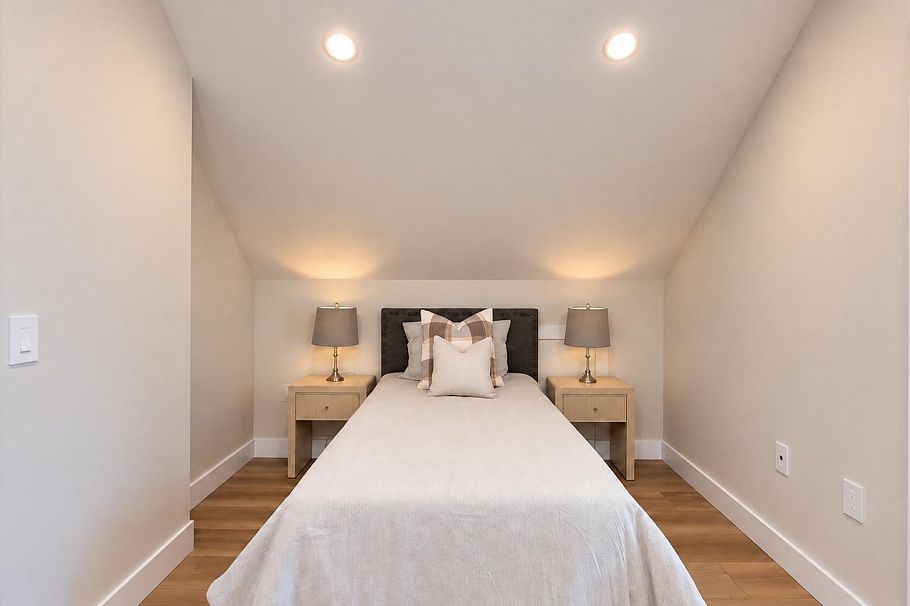 1 746 E 12th Avenue Vancouver, BC - 18