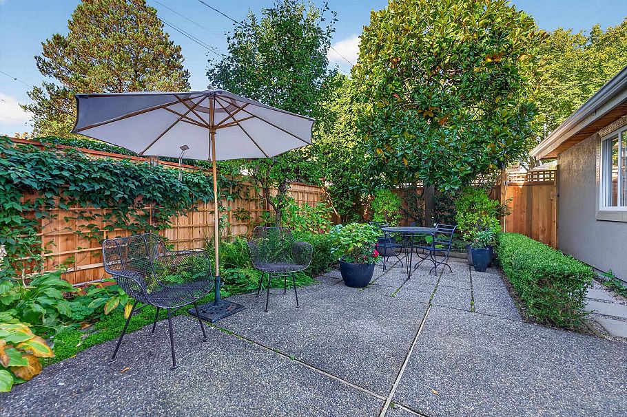 135 E 43rd Avenue Vancouver, BC - 14