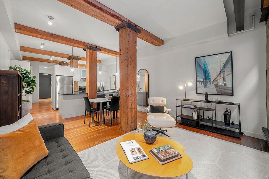 204 310 Water Street Vancouver, BC - 3