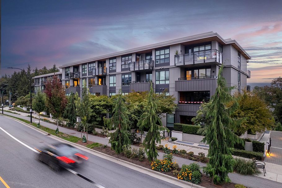308 747 E 3rd Street North Vancouver, BC - 4