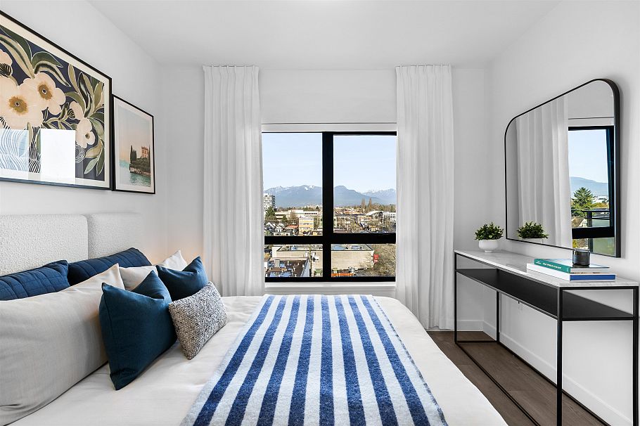 211 1680 E 12th Avenue Vancouver, BC - 3