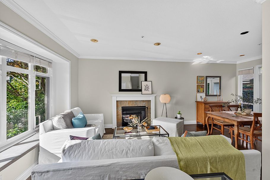 135 E 43rd Avenue Vancouver, BC - 5