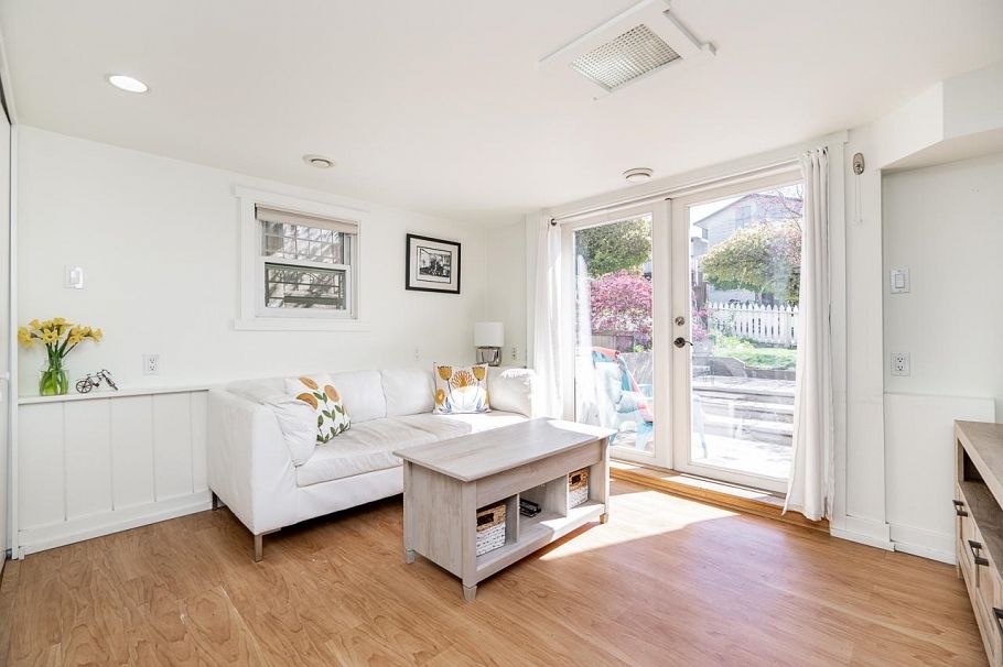 3415 Dundas Street Vancouver, BC - 24