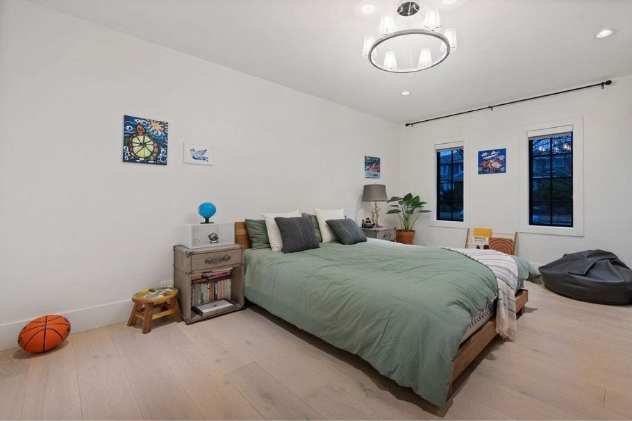 3264 W 38th Avenue Vancouver, BC - 10