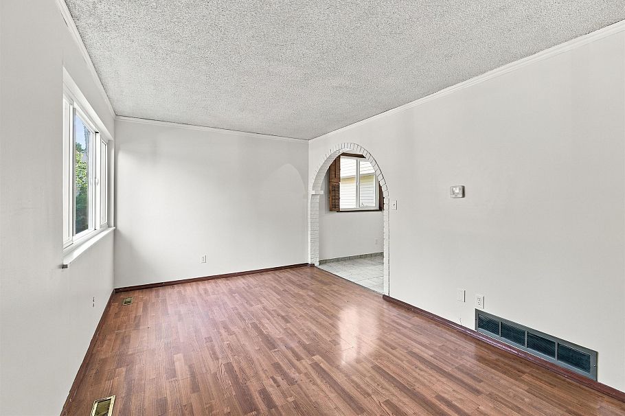 64 3433 E 49th Avenue Vancouver, BC - 11