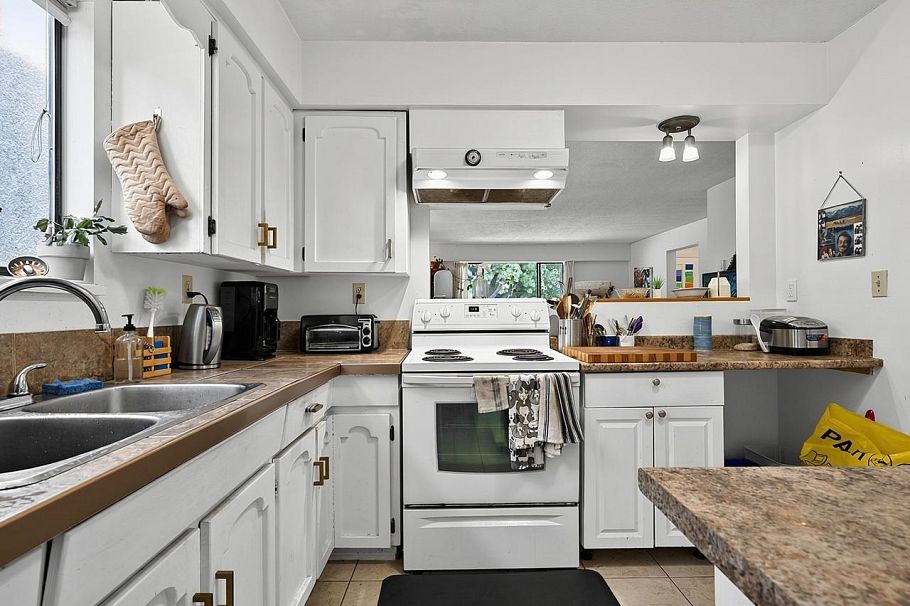 442 E 10th Avenue Vancouver, BC - 12