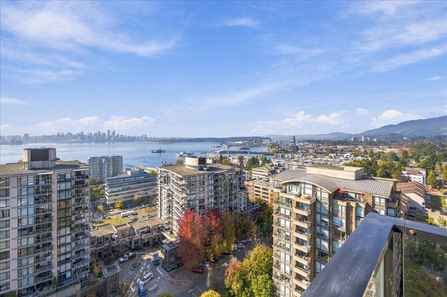 1803 151 W 2nd Street North Vancouver, BC - 30