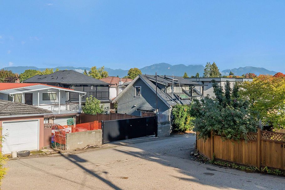 101 2973 Kingsway Vancouver, BC - 12