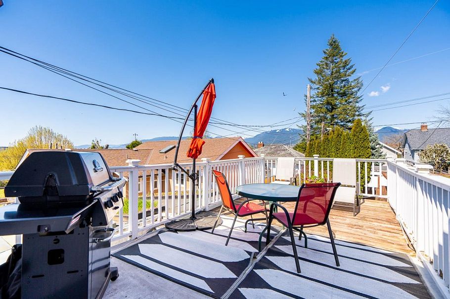 3415 Dundas Street Vancouver, BC - 7