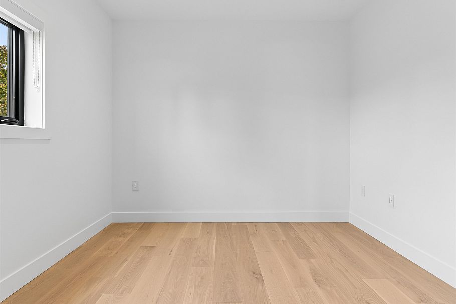 2 1986 E 8th Avenue Vancouver, BC - 20